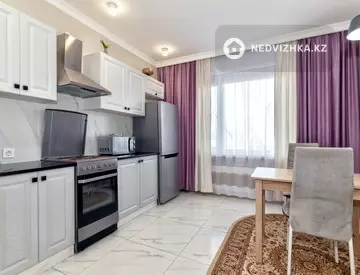 1-бөлмелі пәтер, қабат 4 барлық қабат саны 14, 45 м², Посуточно, 10-нобай