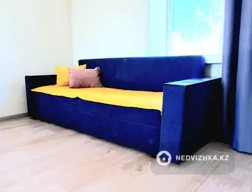 1-комнатная квартира, этаж 4 из 5, 35 м², Посуточно