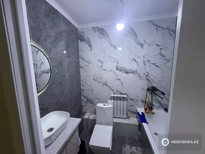 2-комнатная квартира, этаж 11 из 13, 70 м², На длительный срок, фотография 5