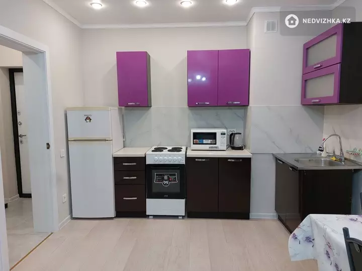 1-комнатная квартира, этаж 2 из 10, 28 м², фотография 3