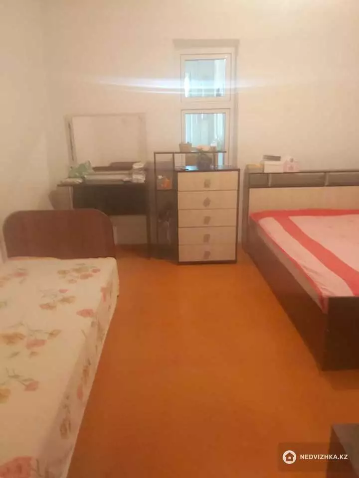 4-бөлмелі үй, 5 соттық, 68 м²
