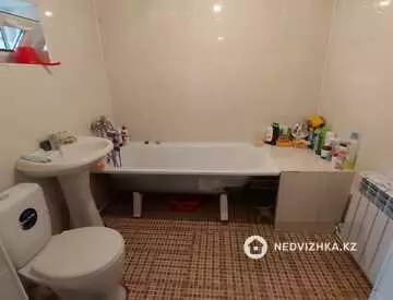 4-бөлмелі үй, 5 соттық, 68 м², 3-нобай