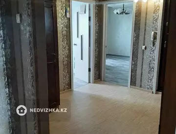 3-комнатная квартира, этаж 7 из 9, 64 м², миниатюра 6