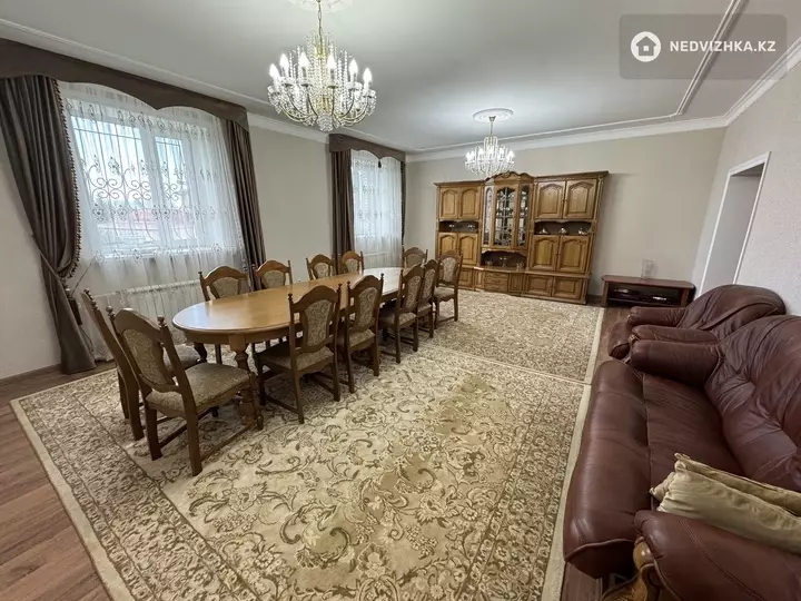 6-комнатный дом, 15 соток, 338 м²