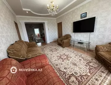 6-бөлмелі үй, 15 соттық, 338 м², 4-нобай