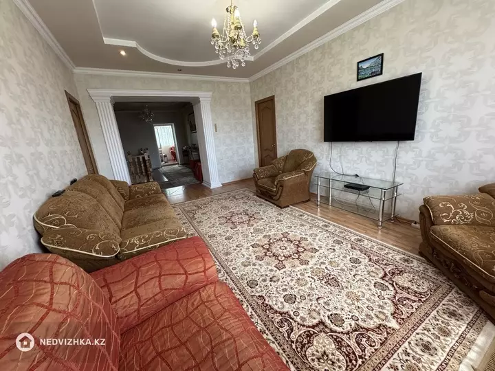 6-комнатный дом, 15 соток, 338 м², фотография 4
