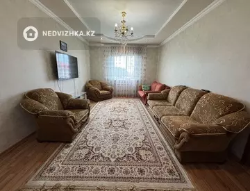 6-бөлмелі үй, 15 соттық, 338 м², 3-нобай