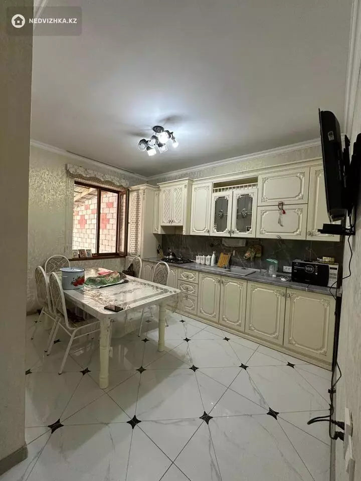 6-комнатный дом, 8 соток, 159 м², фотография 2