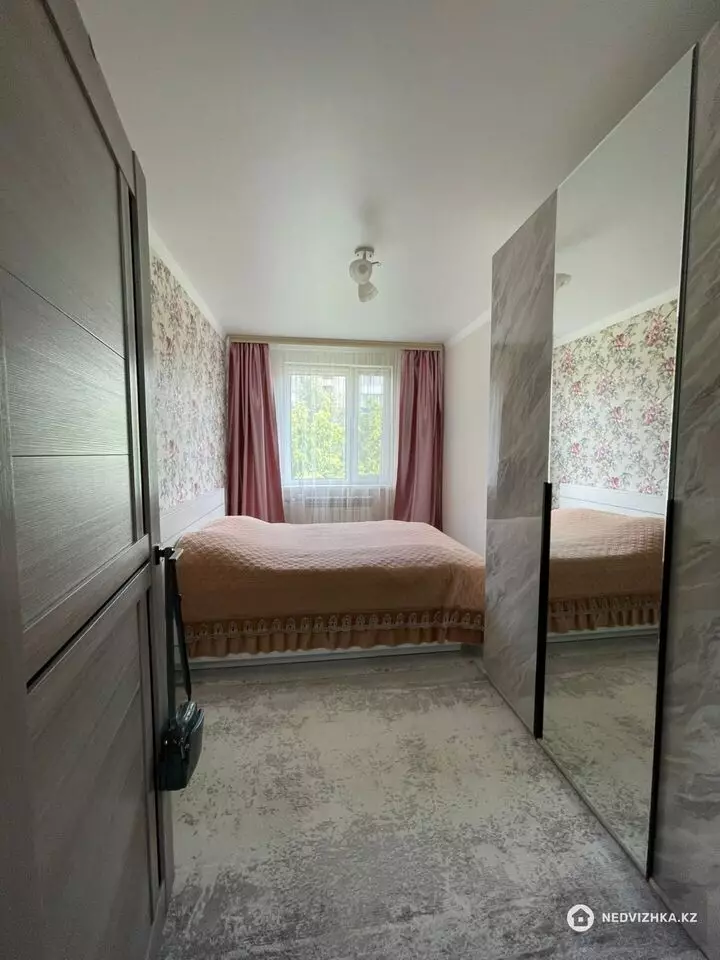3-комнатная квартира, этаж 2 из 5, 64 м², фотография 5