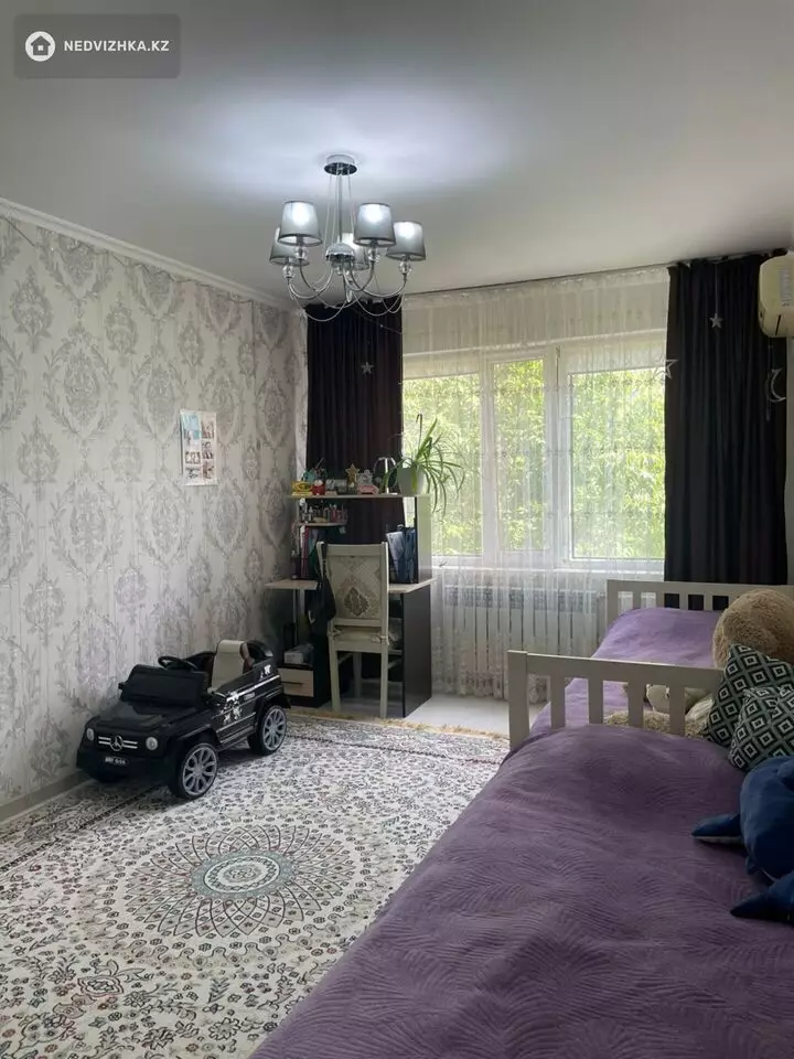 3-комнатная квартира, этаж 2 из 5, 64 м², фотография 3
