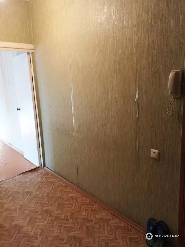 1-комнатная квартира, этаж 2 из 5, 39 м², фотография 2