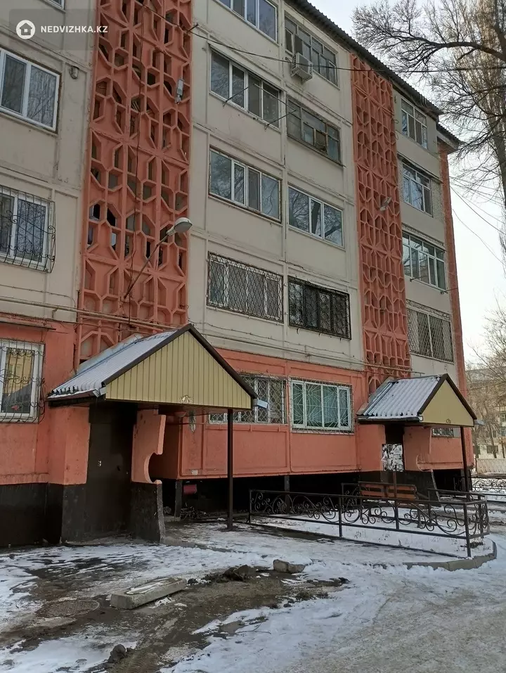 1-комнатная квартира, этаж 2 из 5, 39 м²