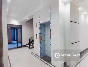 3-комнатная квартира, этаж 1 из 5, 92 м², миниатюра 9