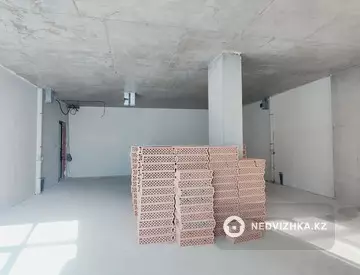 3-комнатная квартира, этаж 1 из 5, 92 м², миниатюра 8