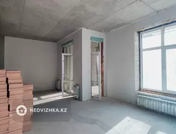 3-комнатная квартира, этаж 1 из 5, 92 м², миниатюра 7