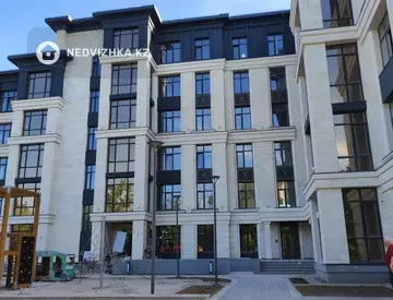 3-комнатная квартира, этаж 1 из 5, 92 м², миниатюра 1