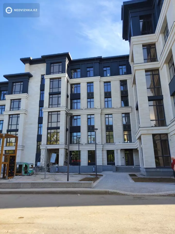 3-комнатная квартира, этаж 1 из 5, 92 м²