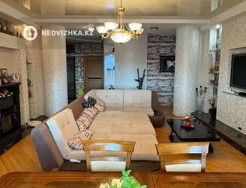 5-комнатная квартира, этаж 13 из 16, 162 м², миниатюра 2