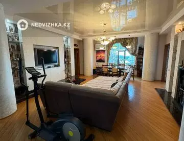5-комнатная квартира, этаж 13 из 16, 162 м², миниатюра 1