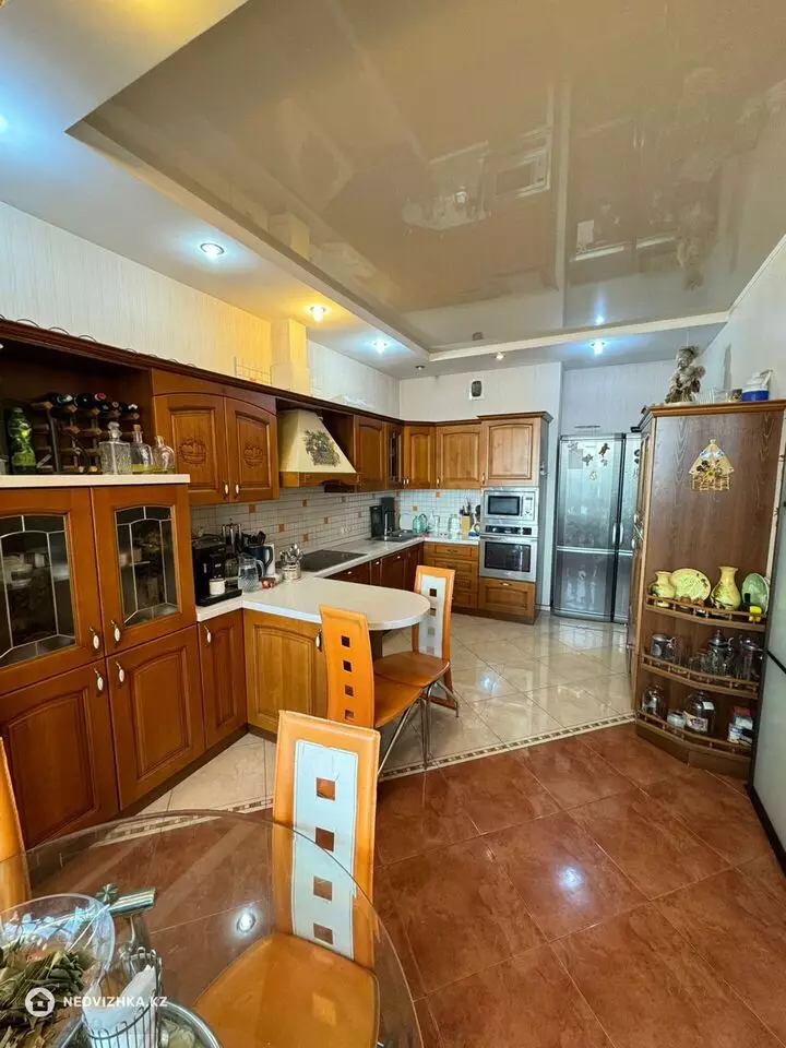 5-комнатная квартира, этаж 13 из 16, 162 м², 3-фотосурет