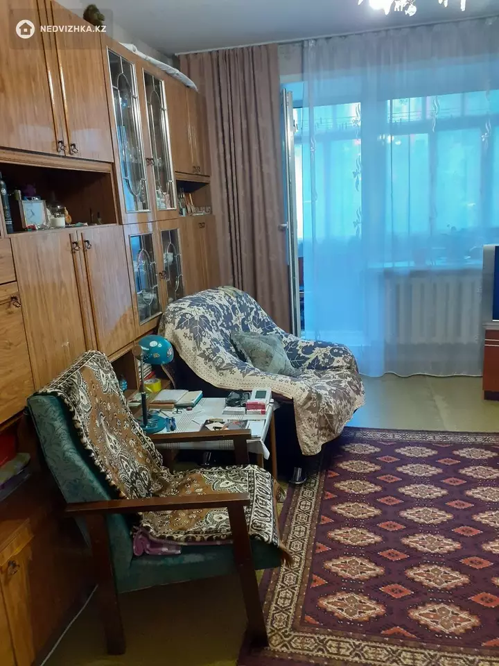 2-комнатная квартира, этаж 1 из 5, 54 м², фотография 3