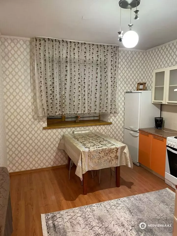 1-комнатная квартира, этаж 7 из 8, 36 м², На длительный срок, фотография 5