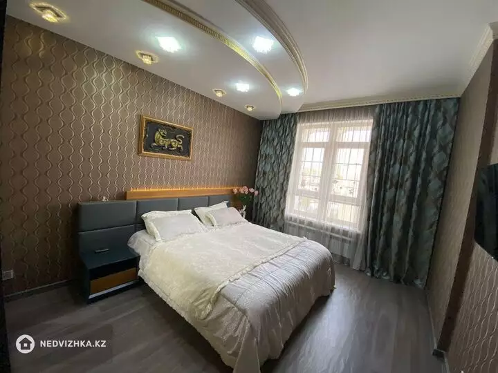 3-комнатная квартира, этаж 6 из 6, 110 м², На длительный срок, фотография 2
