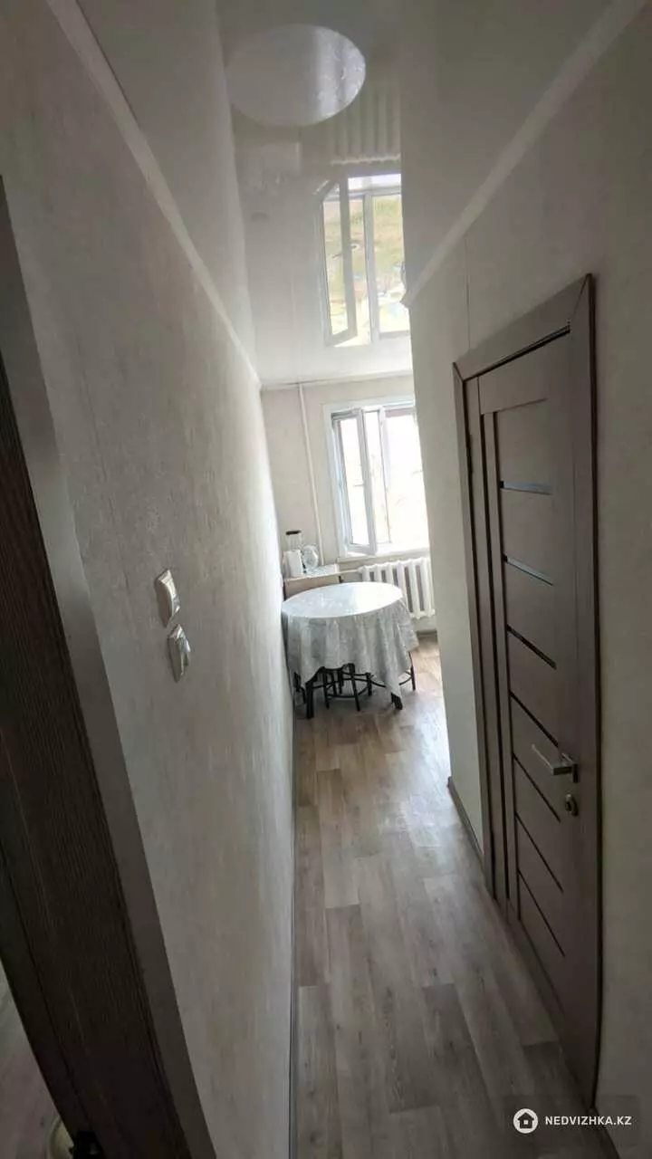 3-комнатная квартира, этаж 2 из 5, 63 м², фотография 5