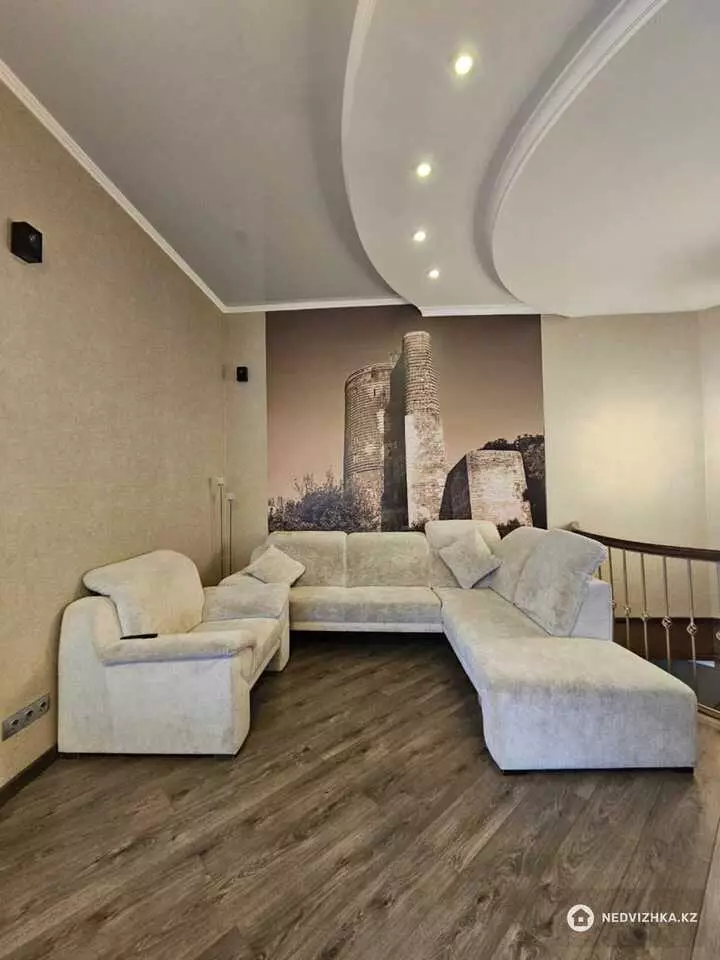 3-комнатная квартира, этаж 1 из 3, 112 м², фотография 4