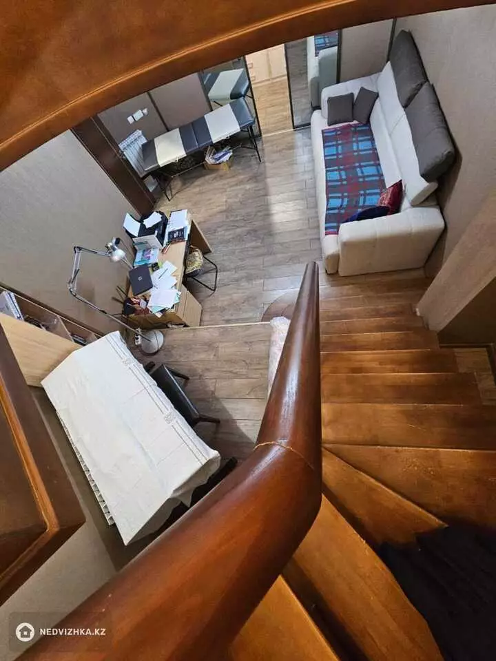 3-комнатная квартира, этаж 1 из 3, 112 м², фотография 5