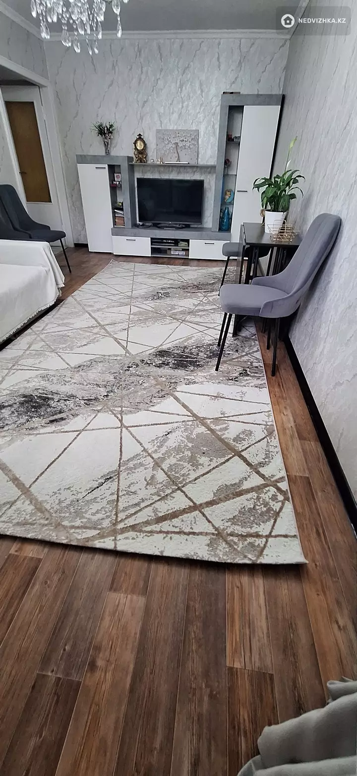 2-комнатная квартира, этаж 3 из 5, 45 м²