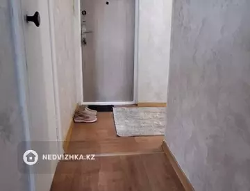 2-комнатная квартира, этаж 3 из 5, 45 м², миниатюра 9