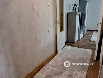 2-комнатная квартира, этаж 3 из 5, 45 м², миниатюра 8