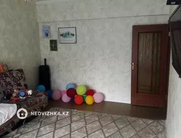 3-комнатная квартира, этаж 1 из 5, 62 м², миниатюра 10