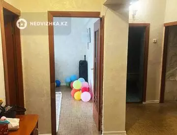 3-комнатная квартира, этаж 1 из 5, 62 м², миниатюра 3