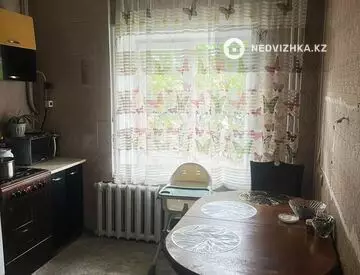 3-комнатная квартира, этаж 1 из 5, 62 м², миниатюра 9