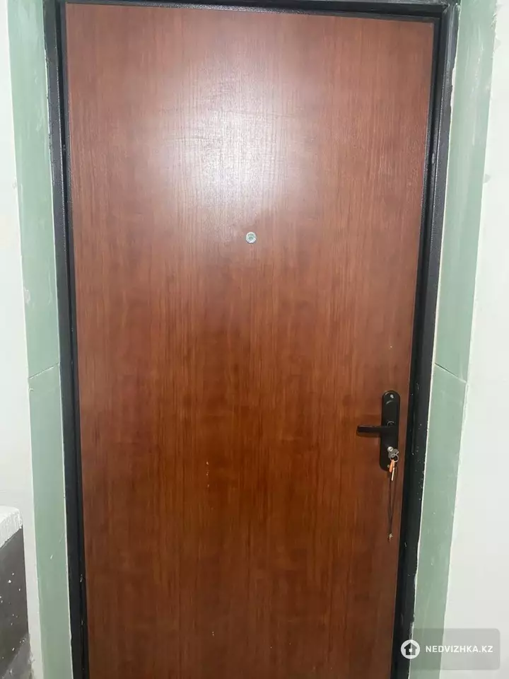 2-комнатная квартира, этаж 3 из 13, 64 м²