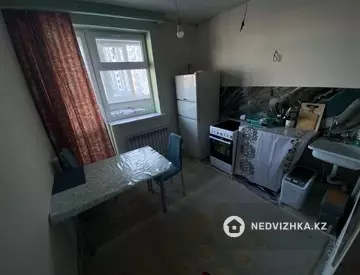 2-комнатная квартира, этаж 3 из 13, 64 м², миниатюра 9