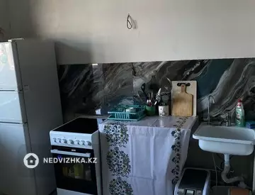 2-комнатная квартира, этаж 3 из 13, 64 м², миниатюра 11