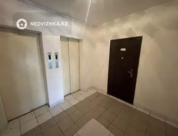 4-комнатная квартира, этаж 3 из 12, 103 м²