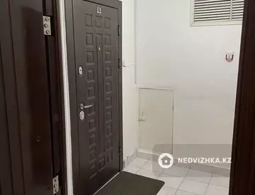 4-комнатная квартира, этаж 3 из 12, 103 м²