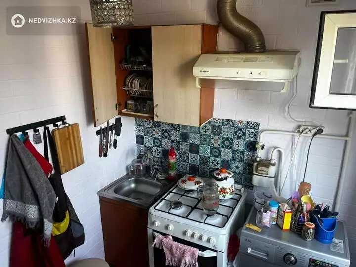 3-комнатная квартира, этаж 3 из 5, 60 м², фотография 4