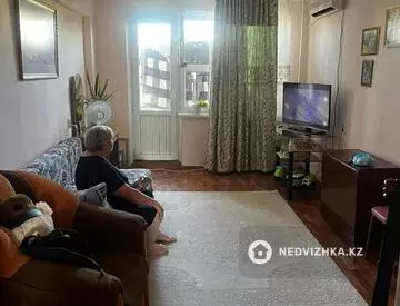 3-комнатная квартира, этаж 3 из 5, 60 м², миниатюра 6