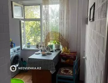 3-комнатная квартира, этаж 3 из 5, 60 м², миниатюра 7