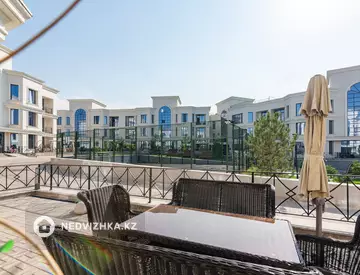 2-комнатная квартира, этаж 1 из 3, 111 м², миниатюра 1