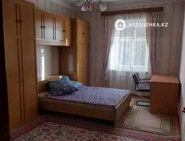 2-комнатная квартира, этаж 2 из 4, 65 м², На длительный срок