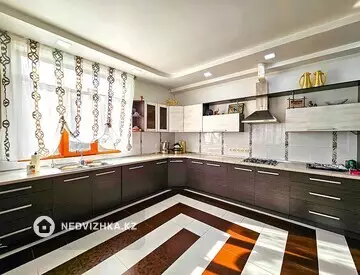 8-комнатный дом, 7.5 соток, 520 м², миниатюра 6