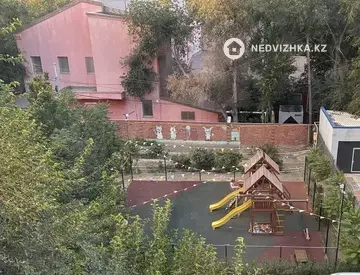 4-комнатная квартира, этаж 4 из 5, 101 м²