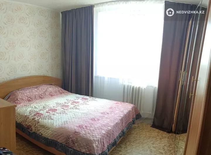 2-комнатная квартира, этаж 9 из 9, 52 м², фотография 2