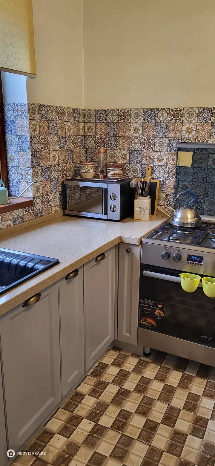 5-комнатный дом, 5 соток, 180 м², фотография 5
